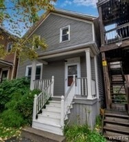 105 Mariner St in Buffalo, NY - Building Photo
