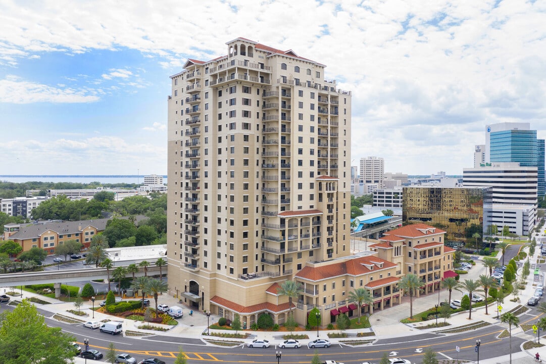 San Marco Place in Jacksonville, FL - Building Photo