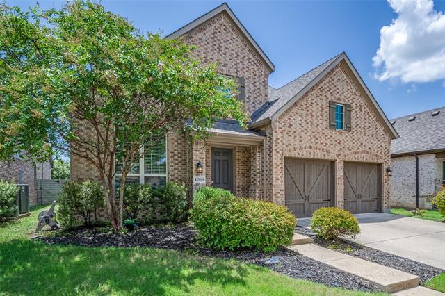 1209 4th St in Argyle, TX - Building Photo