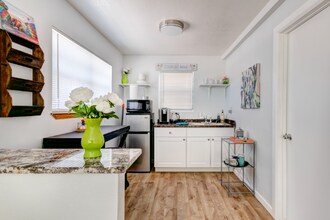 410 Harvard Dr SE in Albuquerque, NM - Building Photo - Building Photo