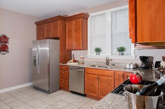 2213 W Addison St in Chicago, IL - Building Photo - Building Photo