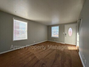 5501 Benton St in Lincoln, NE - Building Photo - Building Photo