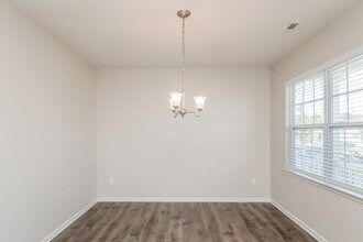 674 River Dell Townes Ave in Clayton, NC - Building Photo - Building Photo