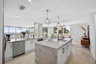 3800 N Ocean Dr in Riviera Beach, FL - Foto de edificio - Building Photo