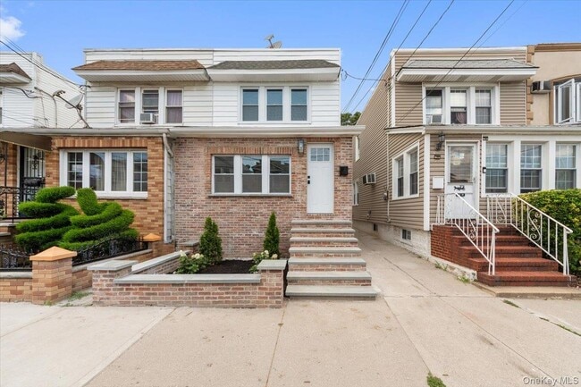 property at 104-17 Rosita Pl