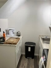 516 High St, Unit 5 in Clinton, MA - Building Photo - Building Photo