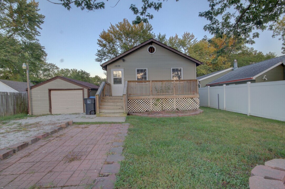 1536 44th St in Moline, IL - Building Photo