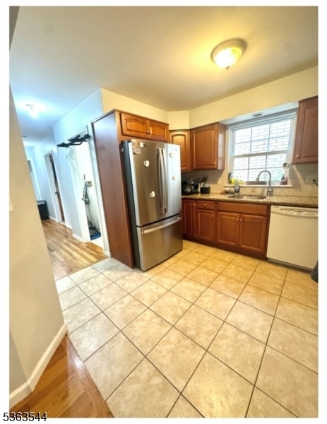 716 Myrtle St in Elizabeth, NJ - Building Photo - Building Photo