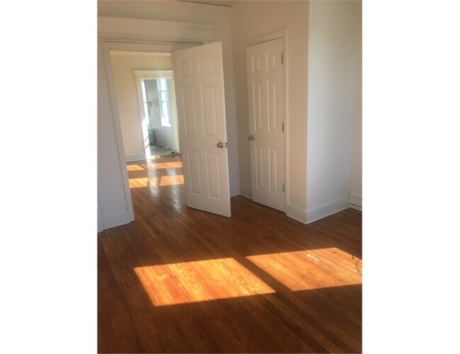 315 Maplewood Ave in Bridgeport, CT - Building Photo - Building Photo
