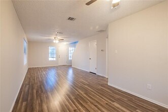 12614 Olympiad Dr in Austin, TX - Building Photo - Building Photo