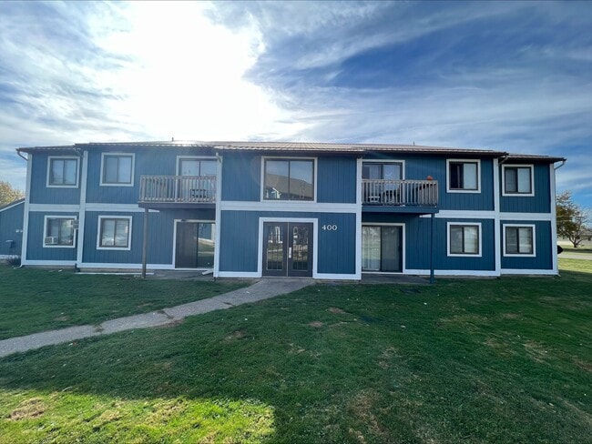 400 Oak Trail in Garrett, IN - Building Photo - Building Photo