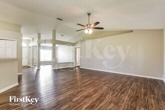 917 Yellowbird Ave in Deltona, FL - Building Photo - Building Photo