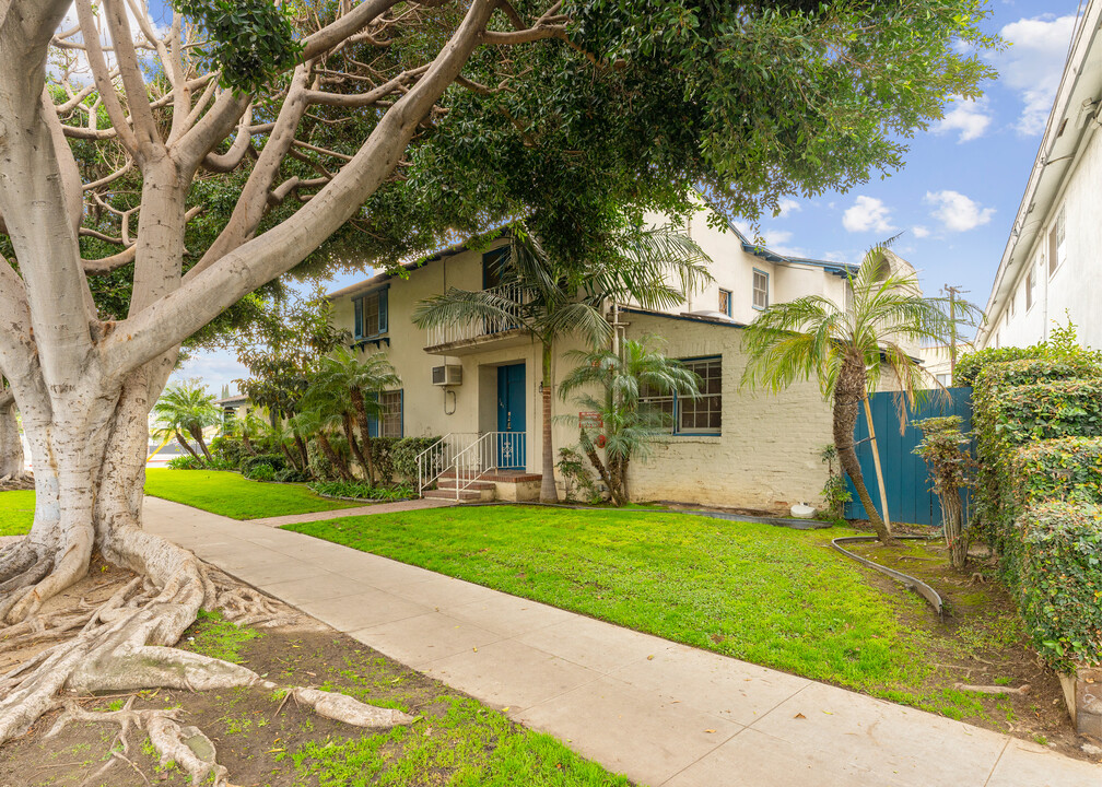 2085 E 3rd St in Long Beach, CA - Building Photo