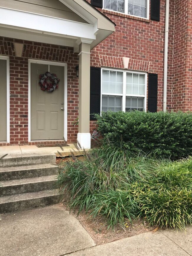 460 Barnett Shoals Rd in Athens, GA - Building Photo - Building Photo