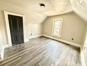 427 2nd St in Pitcairn, PA - Building Photo - Building Photo