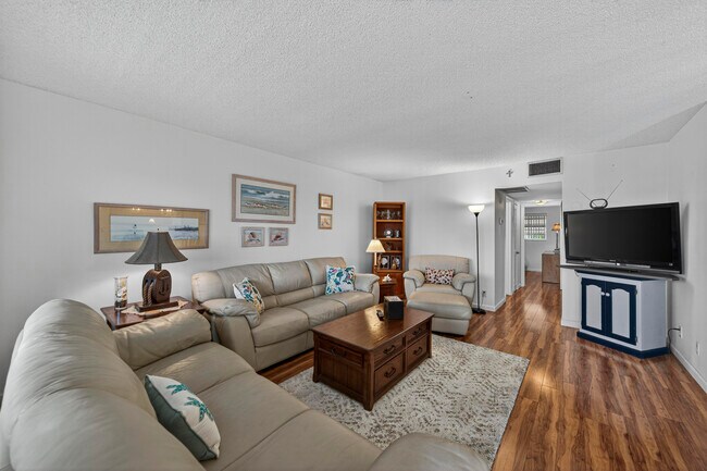 804 SE 7th St in Deerfield Beach, FL - Building Photo - Building Photo