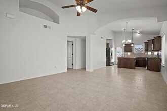 245 Hunstanton St in Horizon City, TX - Building Photo - Building Photo