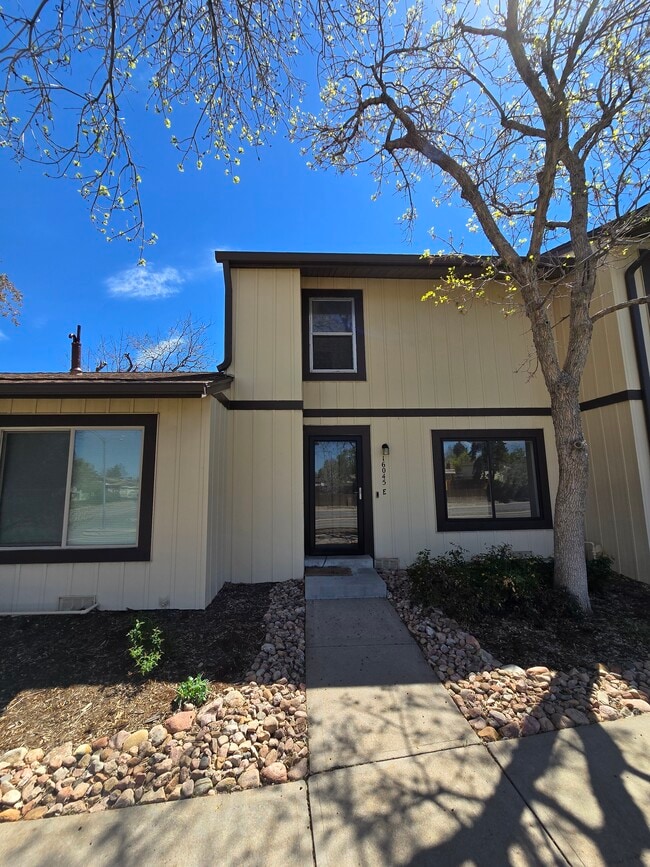 16045 E Ithaca Pl