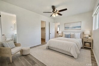 1811 W Sallie Ln, Unit 7 in Anaheim, CA - Foto de edificio - Building Photo