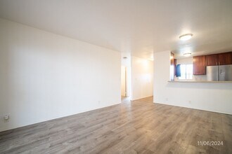 94-1469 Waipio Uka St in Waipahu, HI - Building Photo - Building Photo