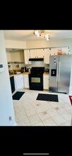 710 Waters Dr in Virginia Beach, VA - Building Photo - Building Photo