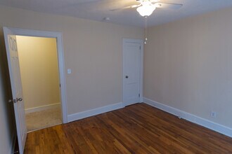 345 Sunset Dr in Athens, GA - Building Photo - Building Photo