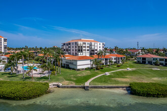 Barcik Bovee @ Isla Del Mar in St. Petersburg, FL - Building Photo - Building Photo