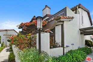 1578 Michael Ln in Los Angeles, CA - Building Photo