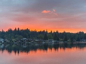 11325 Machias Cutoff, Unit not sure in Lake Stevens, WA - Building Photo