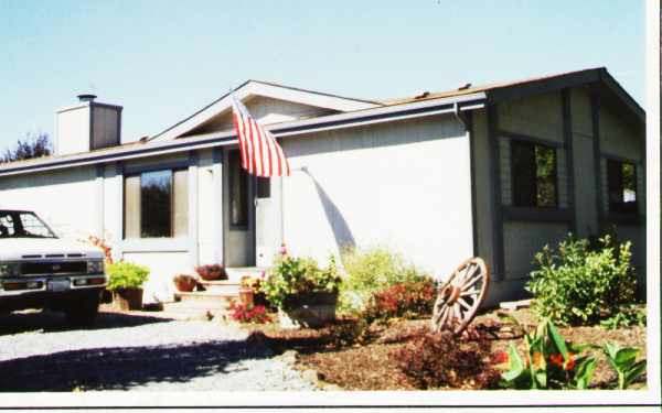 961-963 Rose Meadow Ct in Santa Rosa, CA - Building Photo - Building Photo