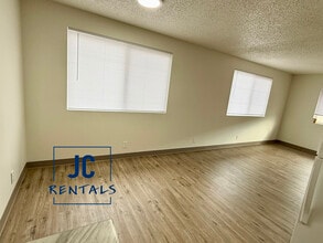 4210 W Arlington St, Unit D in Yakima, WA - Building Photo - Building Photo