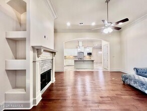 411 Dunvegan Ct in Lafayette, LA - Building Photo - Building Photo