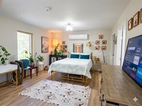 831 S French Ave in Denison, TX - Building Photo - Building Photo