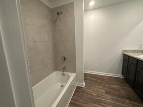 18300 Speculator Ln in Elgin, TX - Building Photo - Building Photo