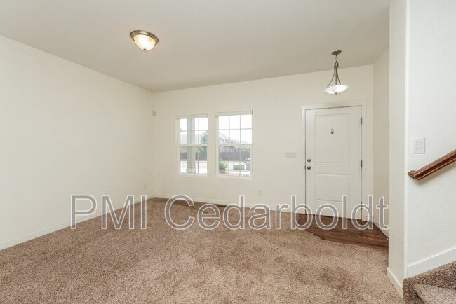 8199 Burl Wood Dr in Colorado Springs, CO - Foto de edificio - Building Photo