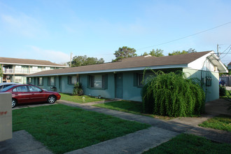 1600 W Highway 98 in Mary Esther, FL - Building Photo - Building Photo