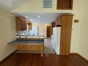 44 Birchwood Rd-Unit -B in Seymour, CT - Building Photo - Building Photo