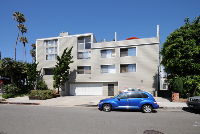 601 Coeur D Alene Ave in Venice, CA - Foto de edificio - Building Photo