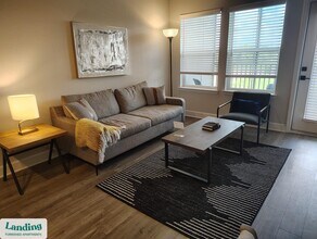 120 NW 148th Terrace, Unit 1122.1408259 in Newberry, FL - Foto de edificio - Building Photo