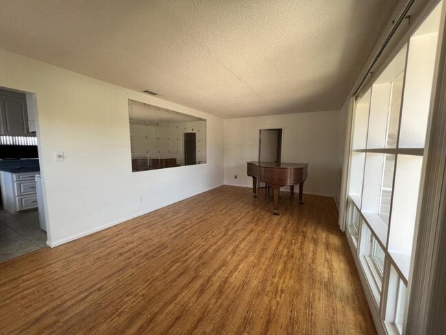 6402 Birchwood St in San Diego, CA - Building Photo - Building Photo