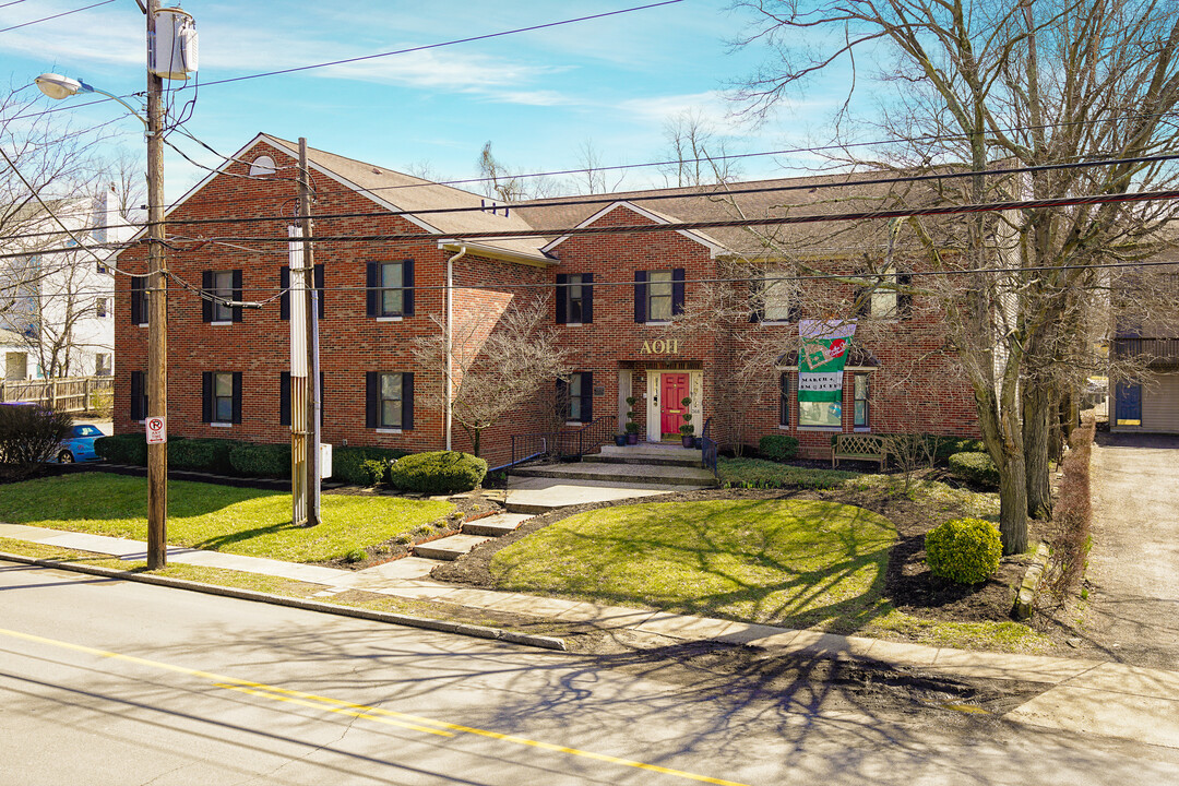 W R Young Apartments in Lexington, KY - Building Photo