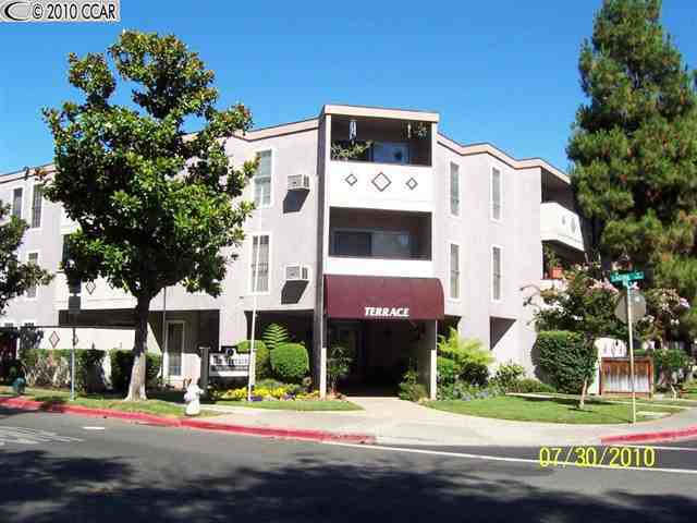 1699 Laguna St in Concord, CA - Building Photo