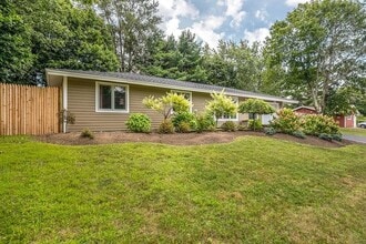 10 Dale St in Peabody, MA - Building Photo - Building Photo