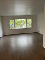 5152 N Albany Ave, Unit 2nd floor in Chicago, IL - Building Photo
