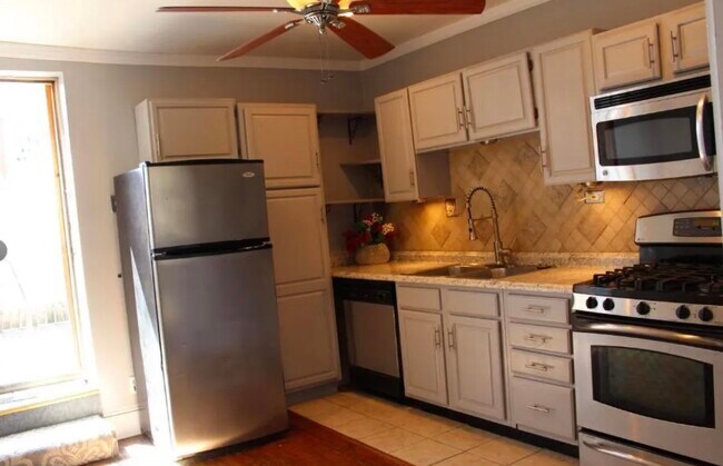 2118 Fitzwater St, Unit 2 in Philadelphia, PA - Building Photo - Building Photo