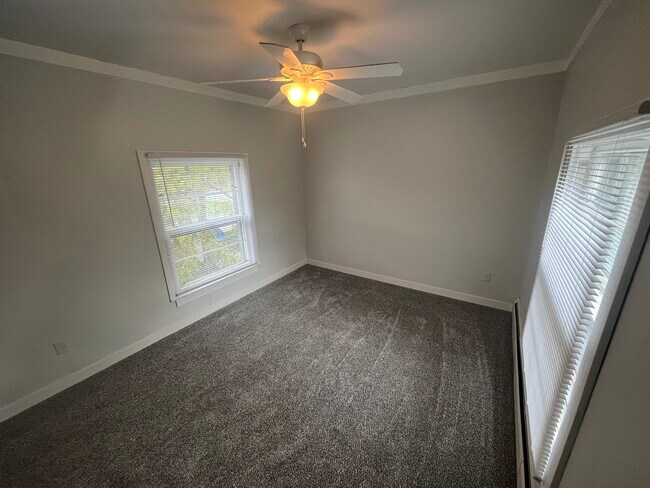 326 E Savidge St in Spring Lake, MI - Building Photo - Building Photo