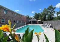 Creekwood Townhomes in Hammond, LA - Foto de edificio - Building Photo