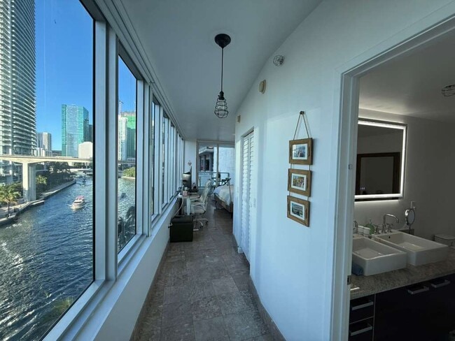 property at 185 SW 7th St
