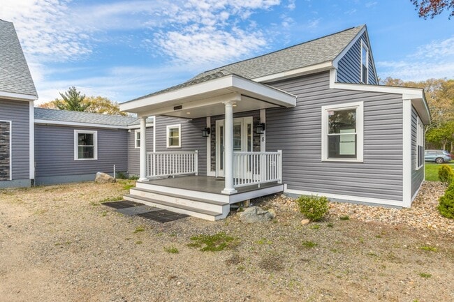 property at 8 Pluff Ave