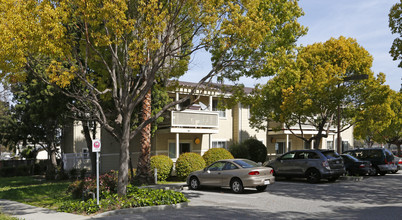 The Meadows Apartments in San Jose, CA - Building Photo - Building Photo